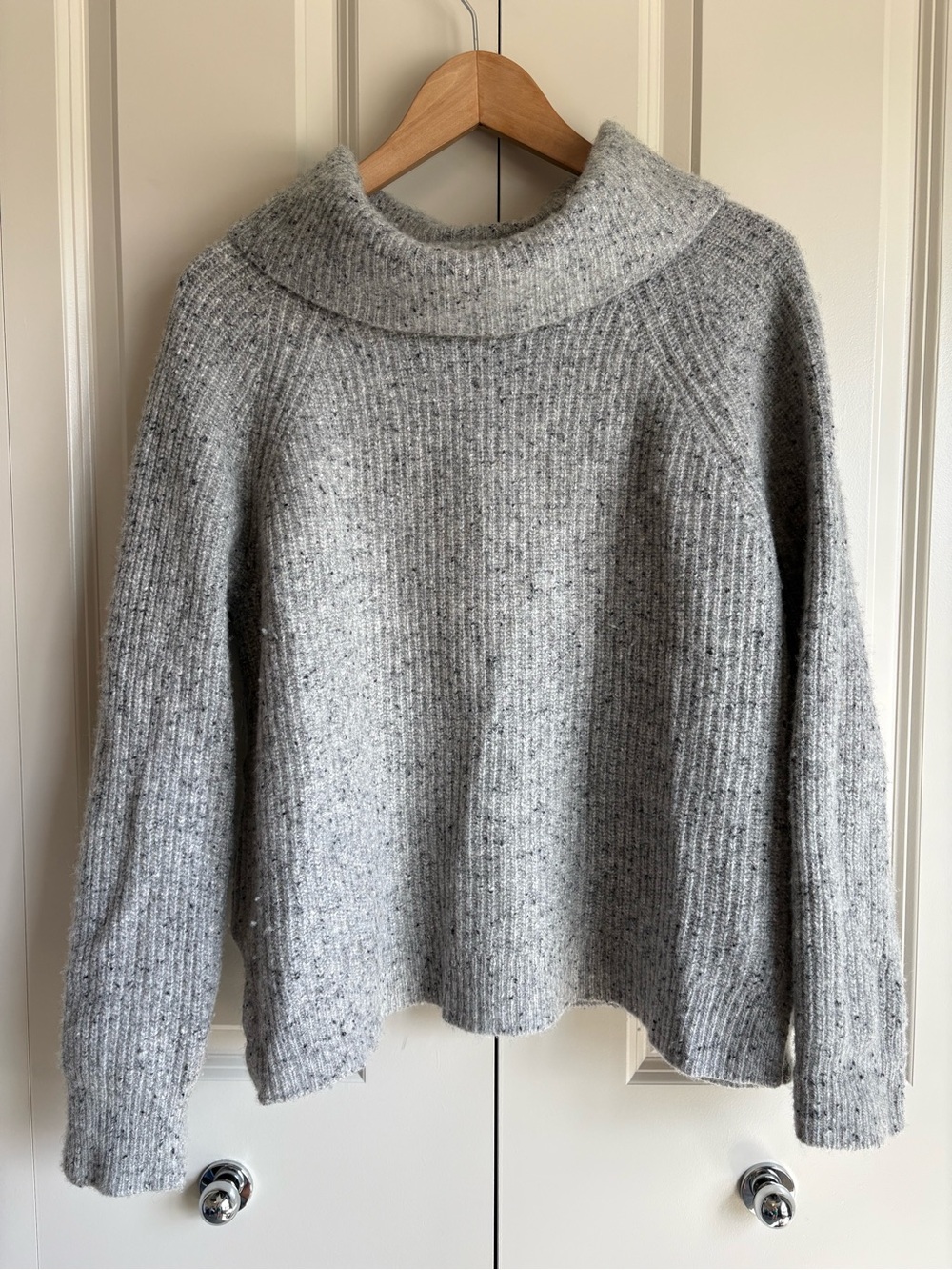 J.Crew Mercantile Women's Donegal Gray Cowl Neck Sweater Lambs Wool Size XL